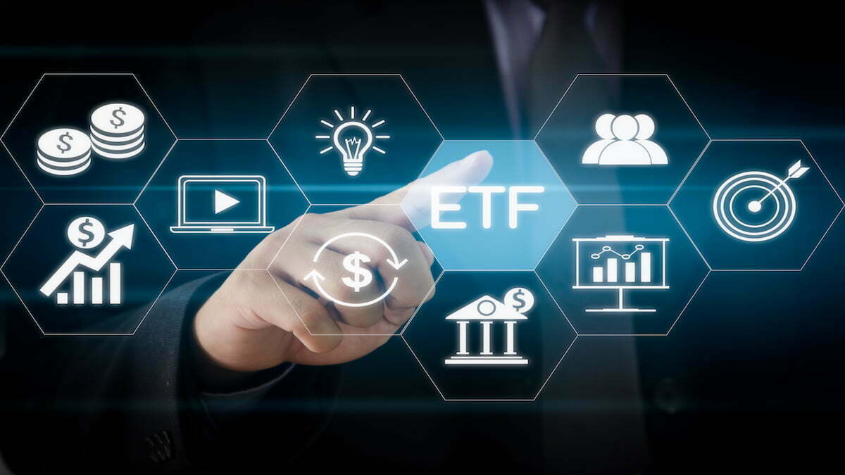 hand-businessman-icon-etf-exchange-traded-fund-virtual-screen-internet-business-stock-market-finance-index-fund-concept